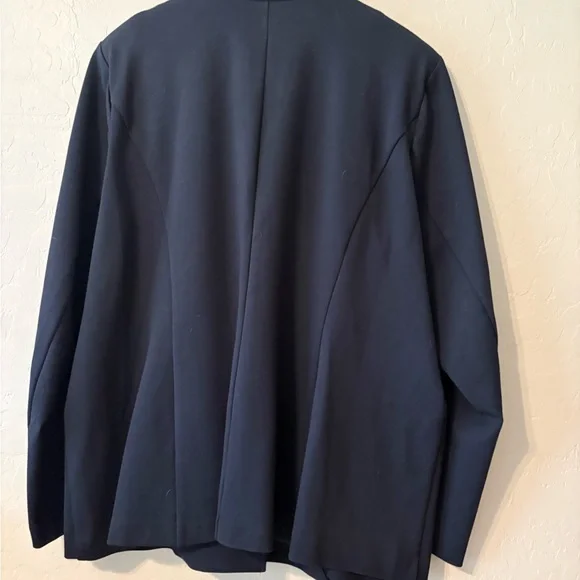 torrid Black Single-Button Blazer Jacket - Picture 5 of 5